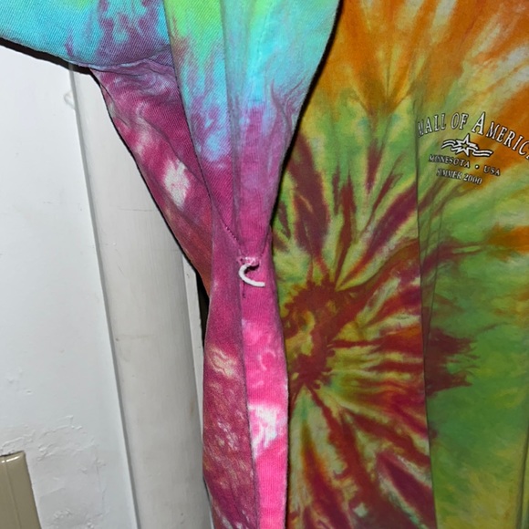 (THIS ITEM WILL BE DONATED AT END OF DEC)
Tie-Dye Mall of America T-Shirt - Picture 4 of 5